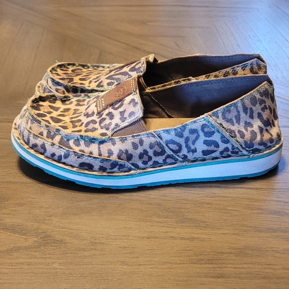Ariat womens cruiser cheeta size 6 - Picture 6 of 8